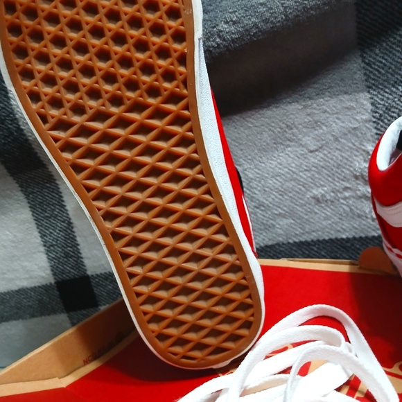 Vans size 8.5M/10.0W Red/White - Picture 7 of 8